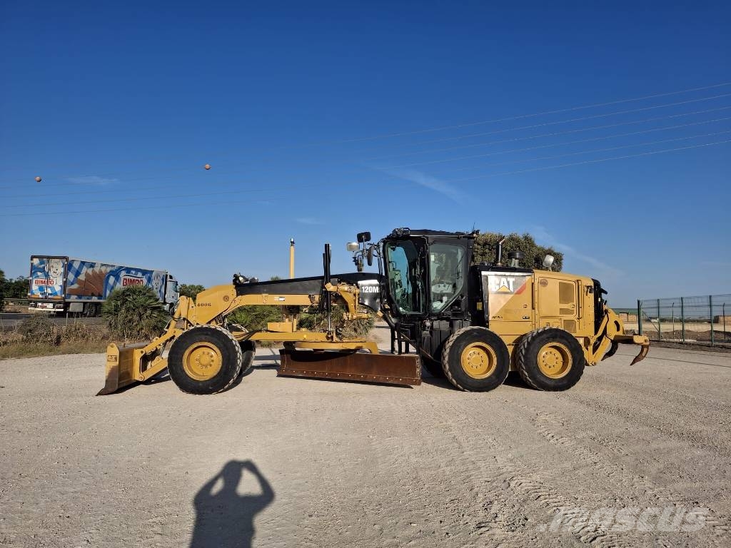 CAT 120 M 2 Niveladoras