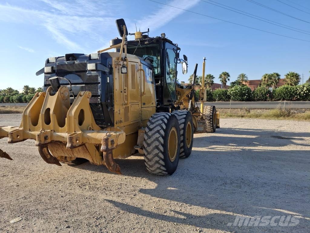 CAT 120 M 2 Niveladoras