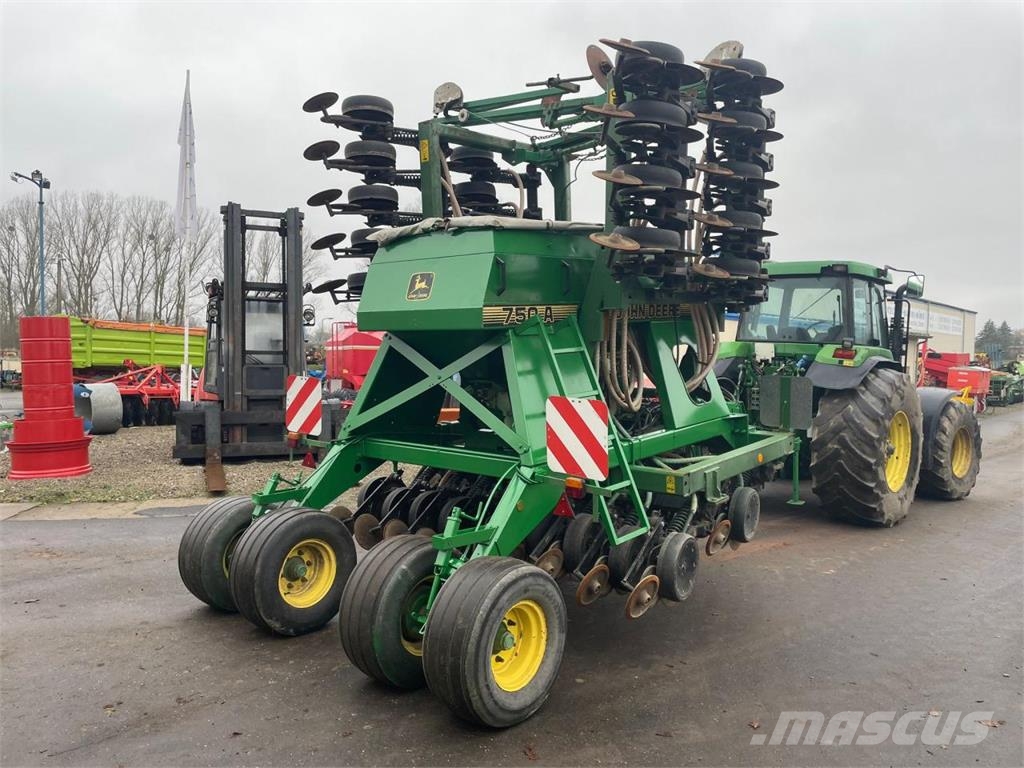 John Deere 750A 6m inkl. Werkstattdurchsicht ماكينات البذر الدقيق