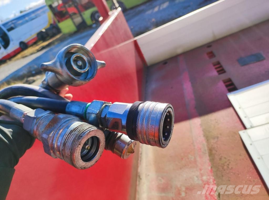 HMF 2120K-RC WITH PLATFORM ALMOST NEW Stykkgods kraner