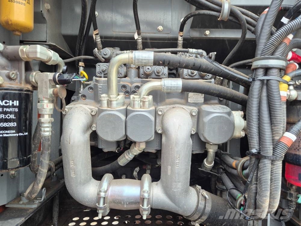 Hitachi ZX 210 LC-7 履带挖掘机