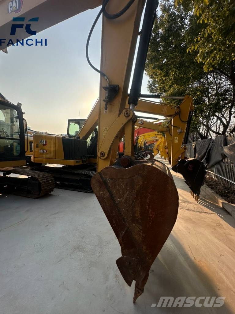 CAT 310 Pelle sur chenilles