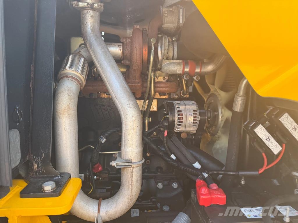 JCB TM320 S Telescopic wheel loaders
