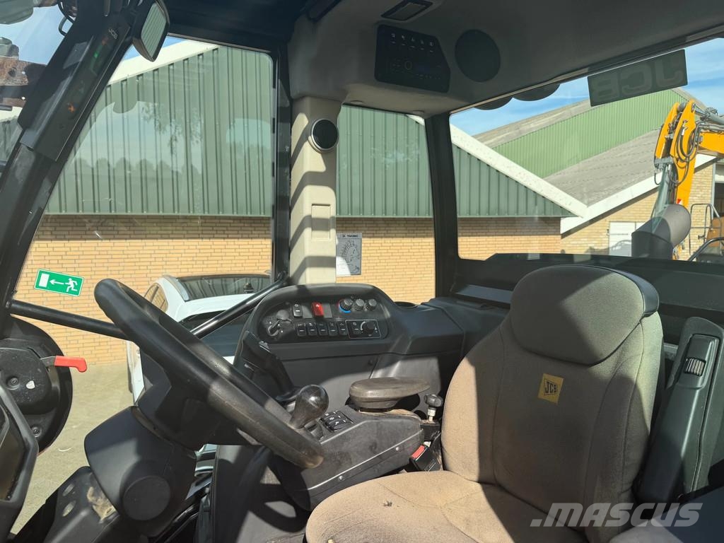 JCB TM320 S Telescopic wheel loaders