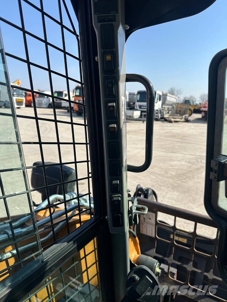 CASE SR 210 LODER Mini chargeuse
