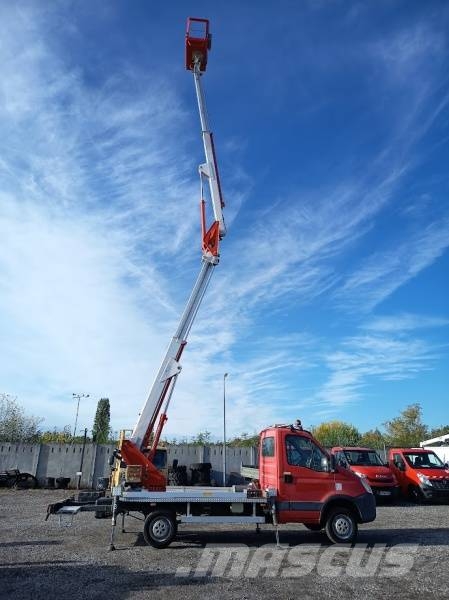 Iveco Daily Multitel MX170 - 17m - 200 kg Platforme aeriene montate pe camion