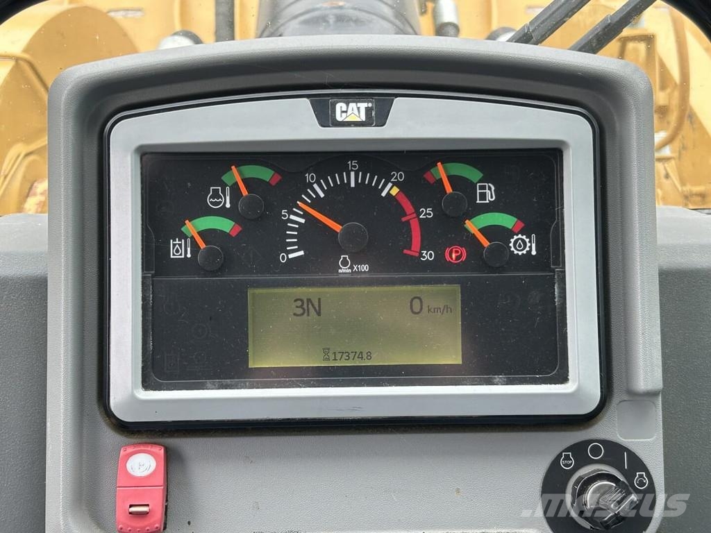 CAT 2014 990K Rebuild Læssemaskiner på hjul