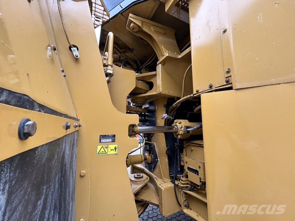CAT 2014 990K Rebuild Pyöräkuormaajat
