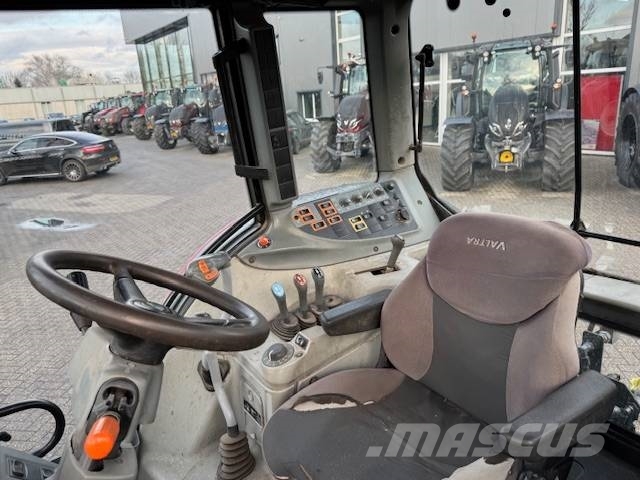 Valtra N123 Hitech5 Traktori