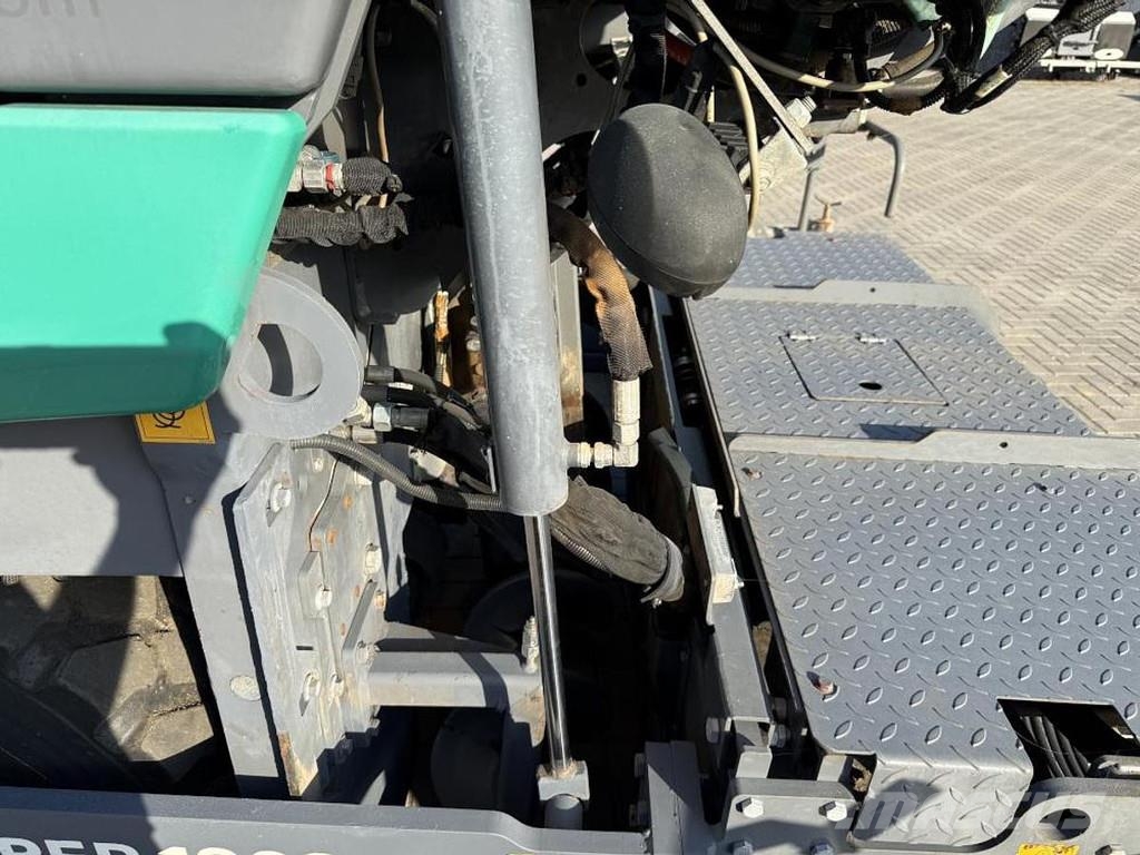 Vögele S 1303-3i معدات السفلتة