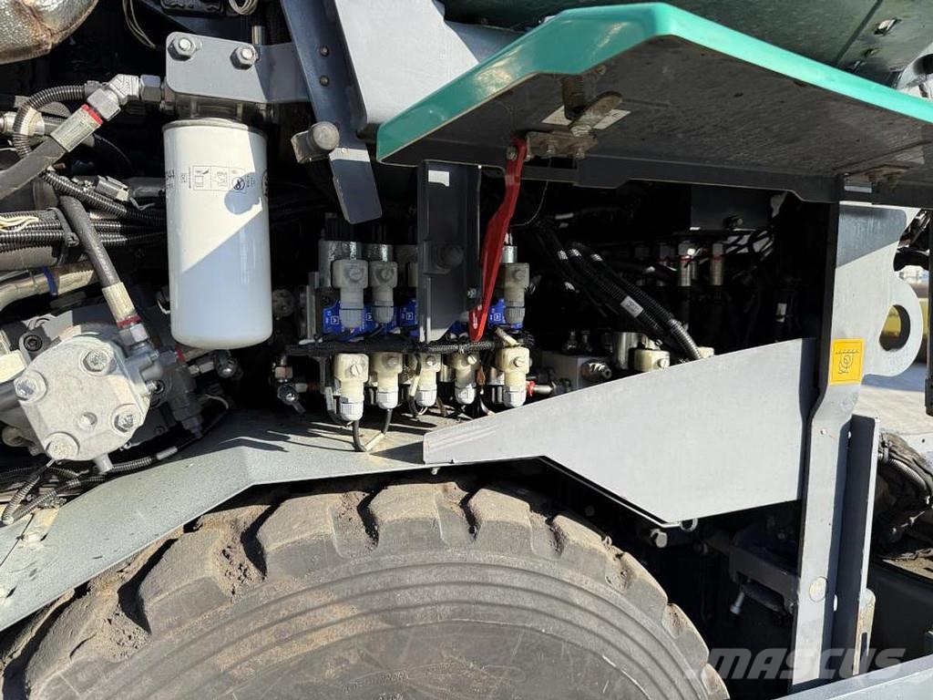 Vögele S 1303-3i معدات السفلتة