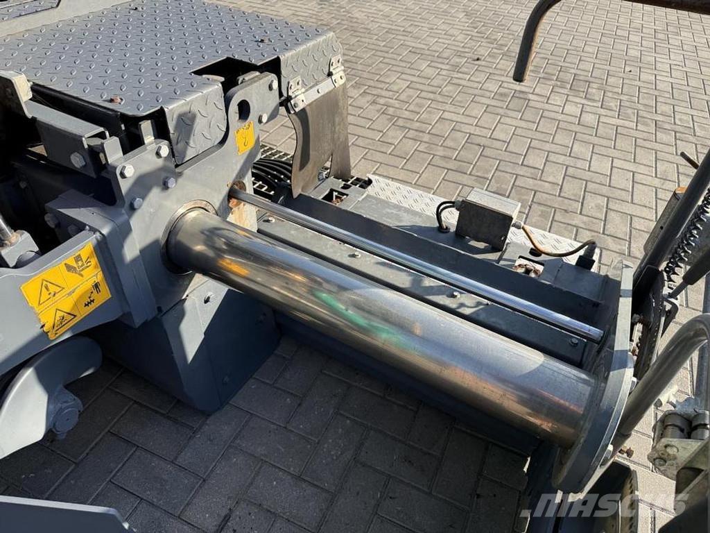 Vögele S 1303-3i معدات السفلتة