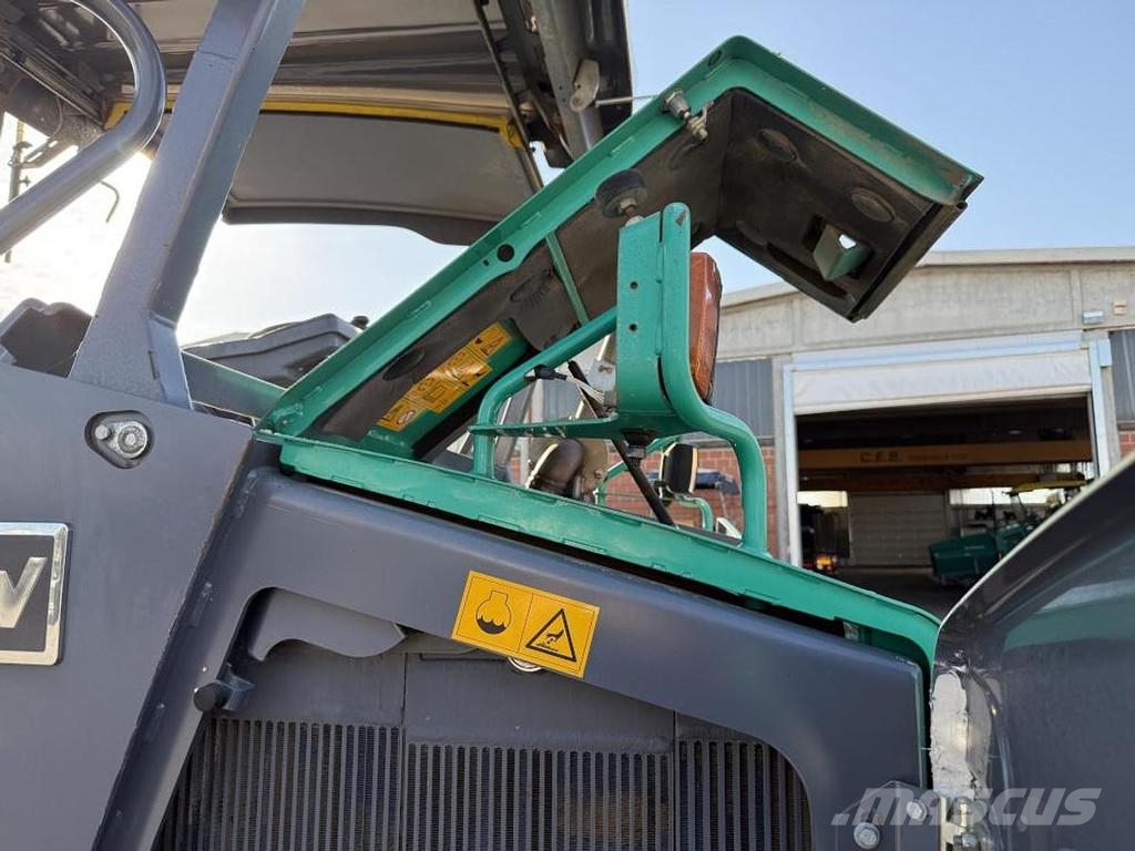 Vögele S 1303-3i معدات السفلتة