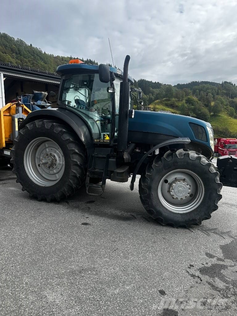 New Holland T 7060 Tratores Agrícolas usados