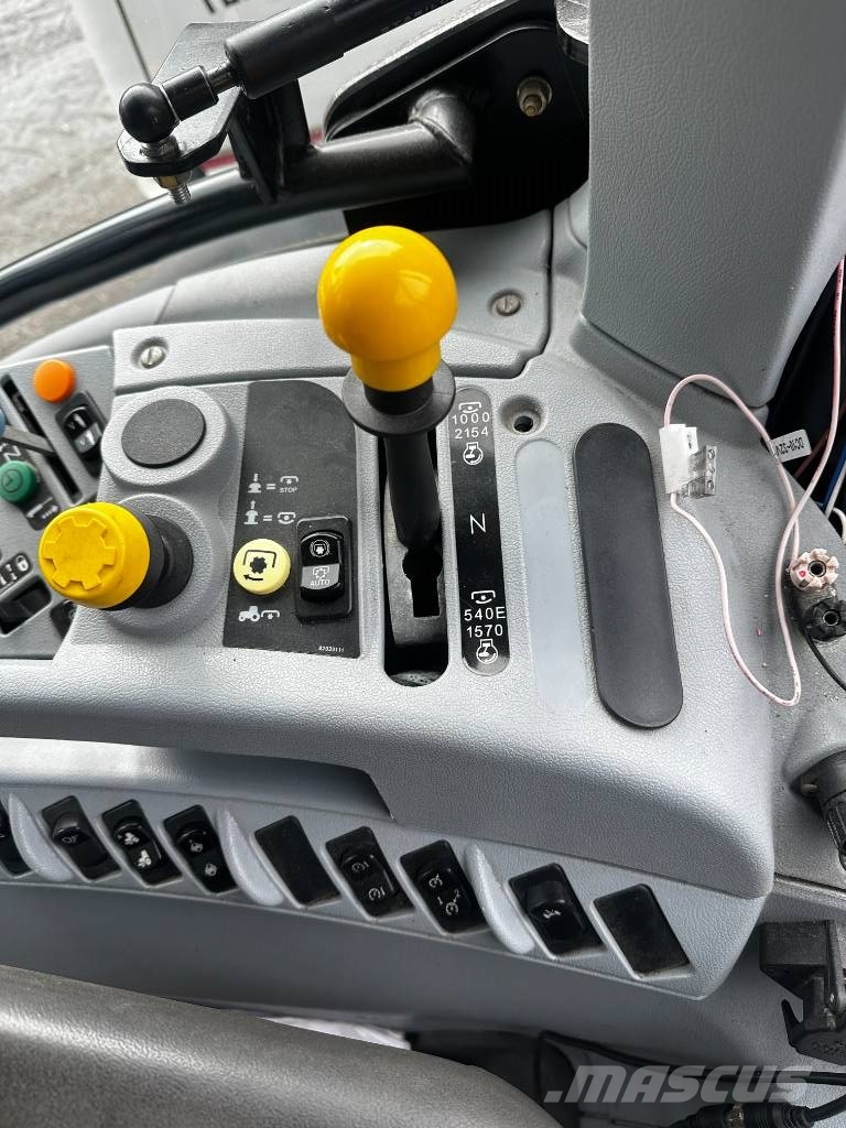 New Holland T 7060 Tratores Agrícolas usados
