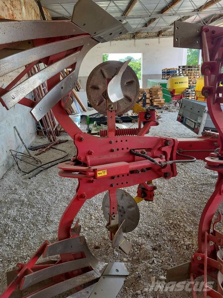 Pöttinger Servo 6.50 NOVA Plus Reversible ploughs