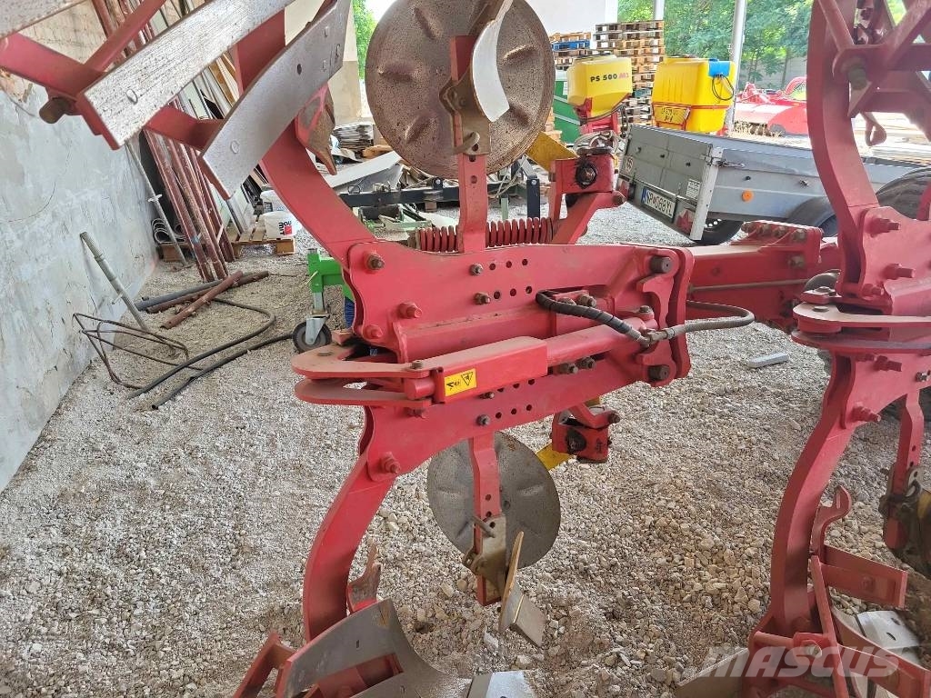 Pöttinger Servo 6.50 NOVA Plus Reversible ploughs