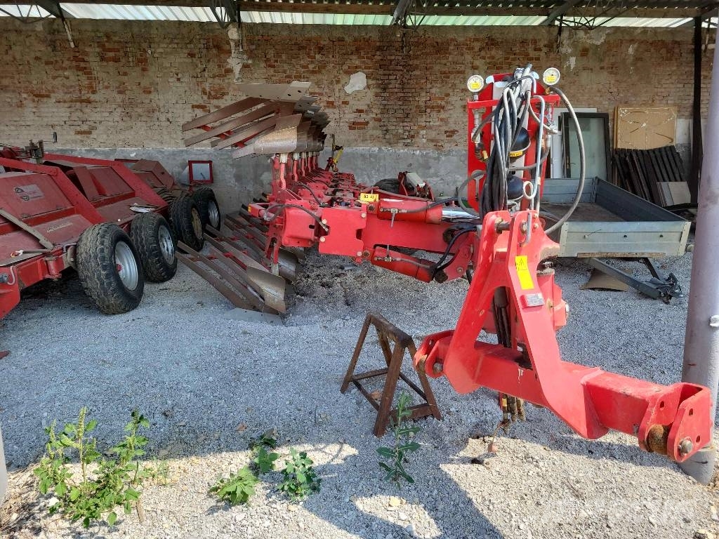 Pöttinger Servo 6.50 NOVA Plus Reversible ploughs