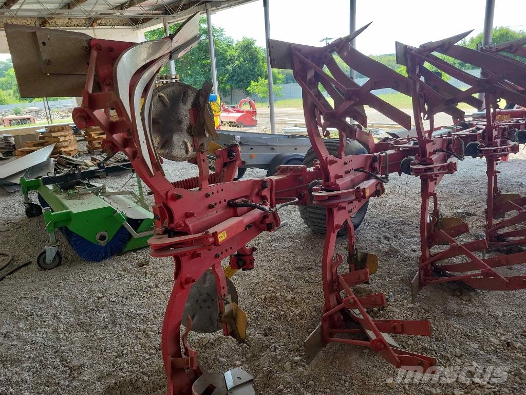Pöttinger Servo 6.50 NOVA Plus Reversible ploughs