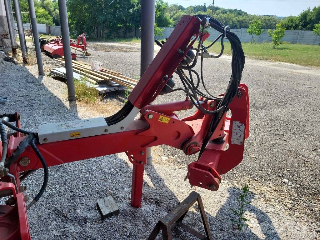 Pöttinger Servo 6.50 NOVA Plus Reversible ploughs