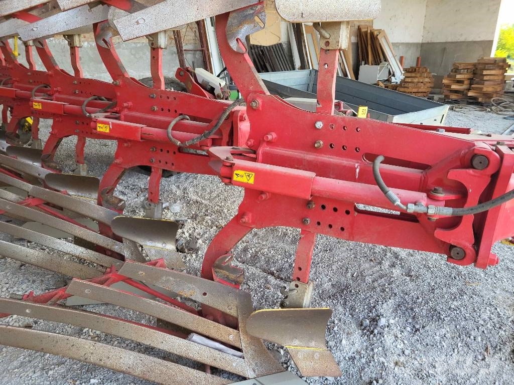 Pöttinger Servo 6.50 NOVA Plus Reversible ploughs