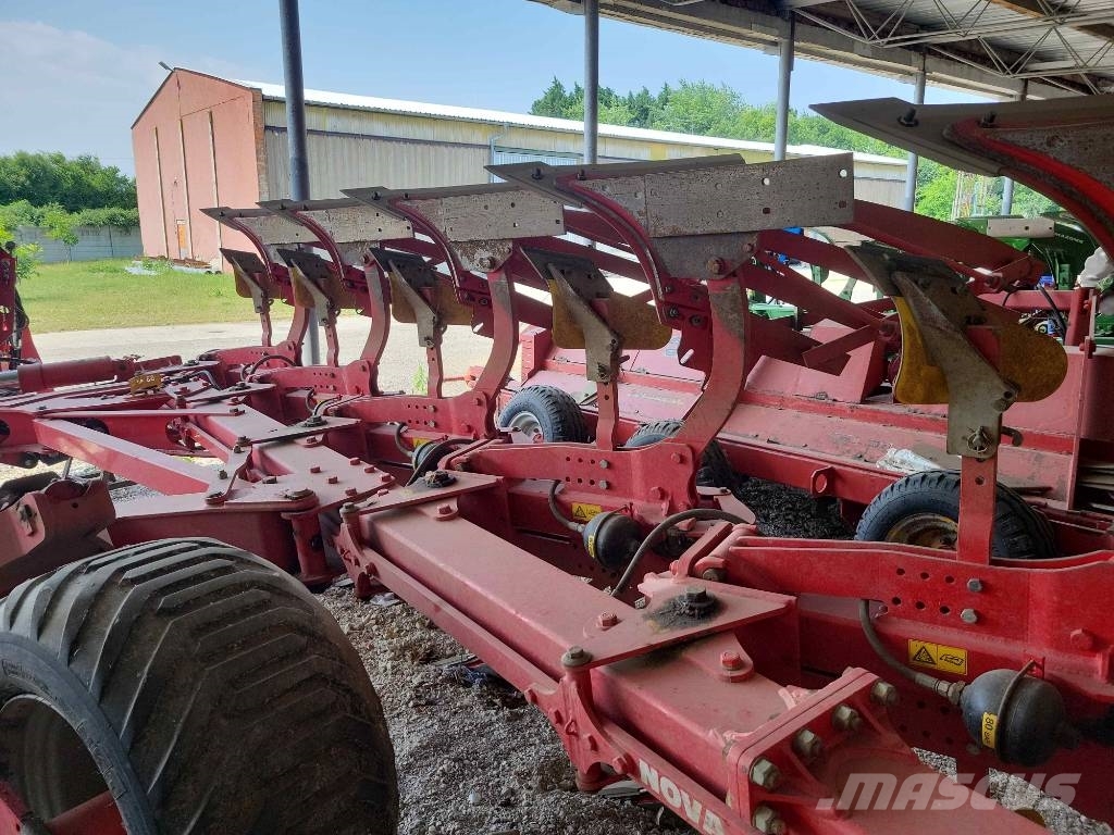 Pöttinger Servo 6.50 NOVA Plus Reversible ploughs