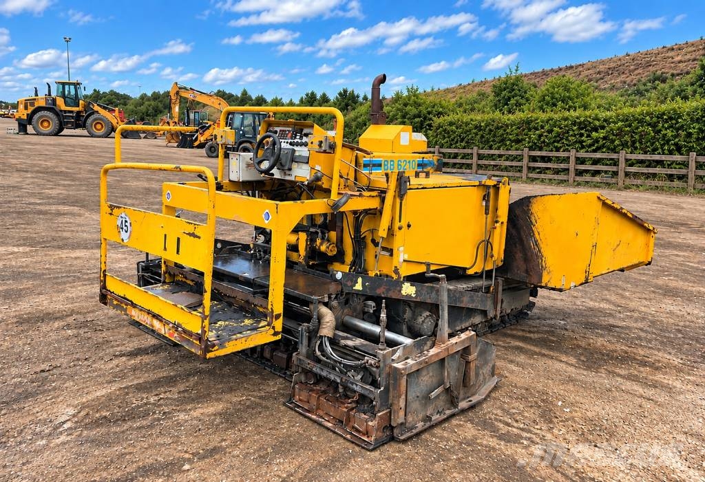 CAT BB 621 C Asfaltni finišeri