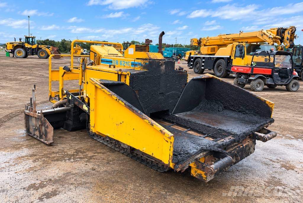 CAT BB 621 C Asfaltni finišeri