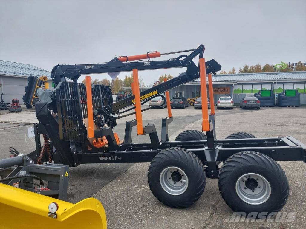 BMF 650 HPC HC + 8T2 PRO 400 Chargeuse forestière