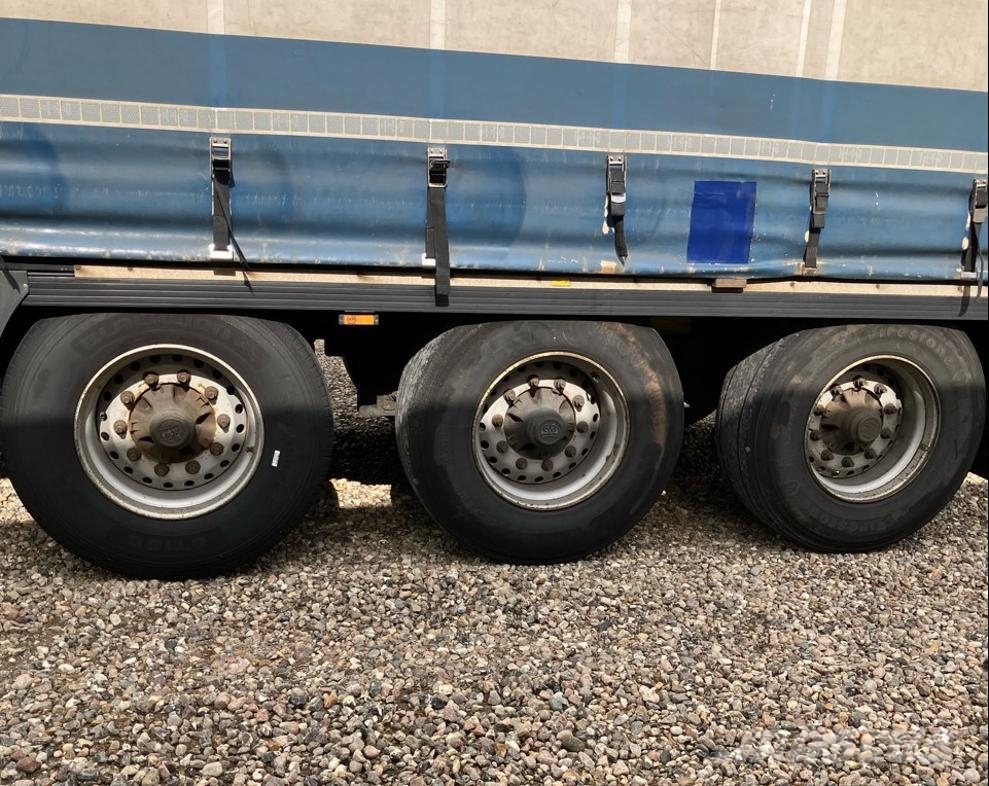 Krone Trailer Curtainsider Sliding Roof Straight Curtainsiderauflieger