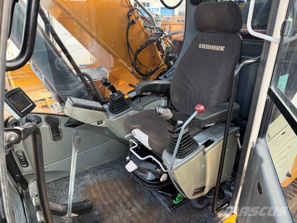 Liebherr R 936 N LC Rupsgraafmachines
