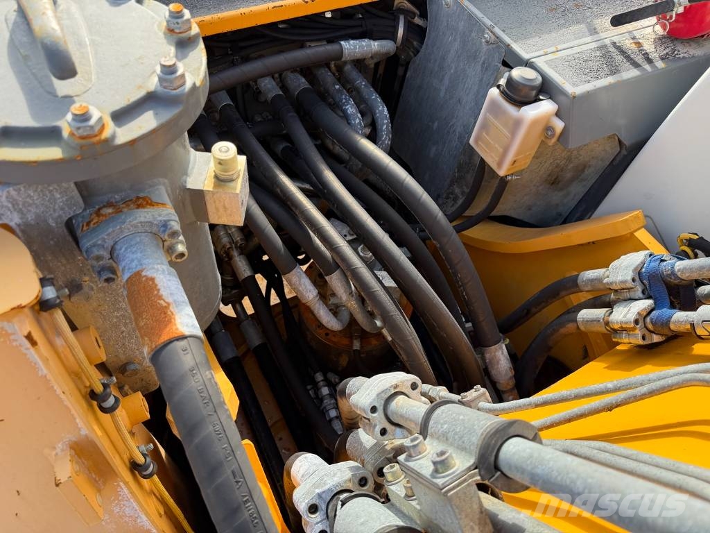 Liebherr R 936 N LC Rupsgraafmachines