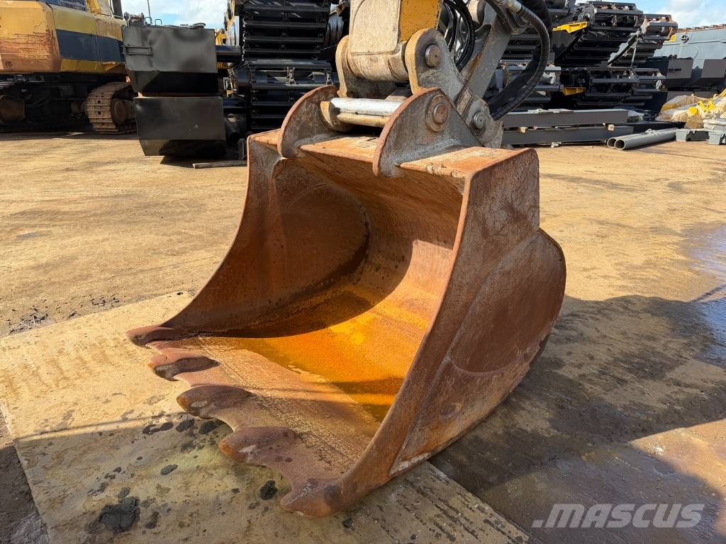 Liebherr R 936 N LC Rupsgraafmachines