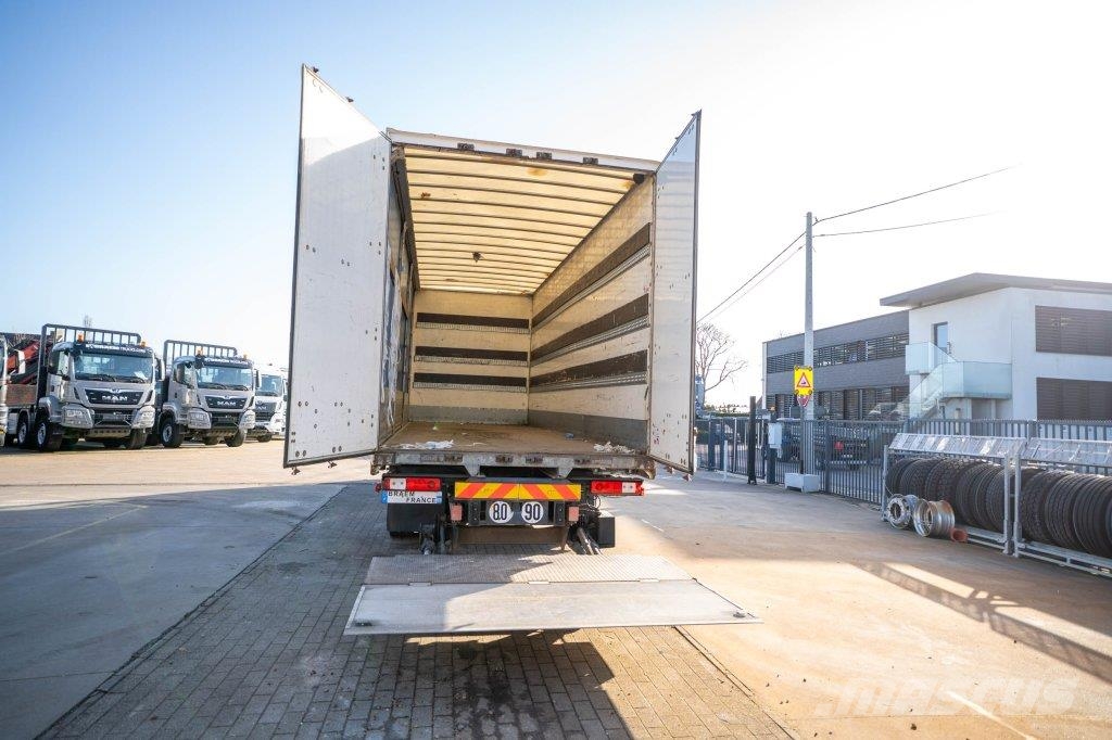 Renault PREMIUM 300 DXI + DHOLLANDIA 1.5T. Nákladné vozidlá s bočnou zhrnovacou plachtou