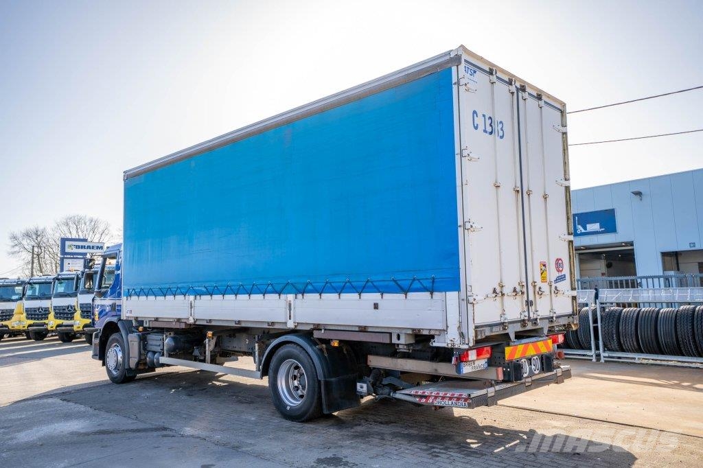 Renault PREMIUM 300 DXI + DHOLLANDIA 1.5T. Nákladné vozidlá s bočnou zhrnovacou plachtou
