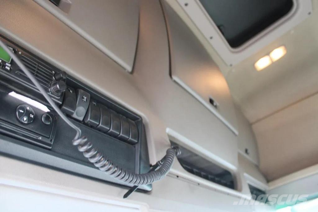 DAF CF 85.460 8X4 + 30 TON VDL hook + euro 5 Rol kiper kamioni sa kukom za podizanje tereta