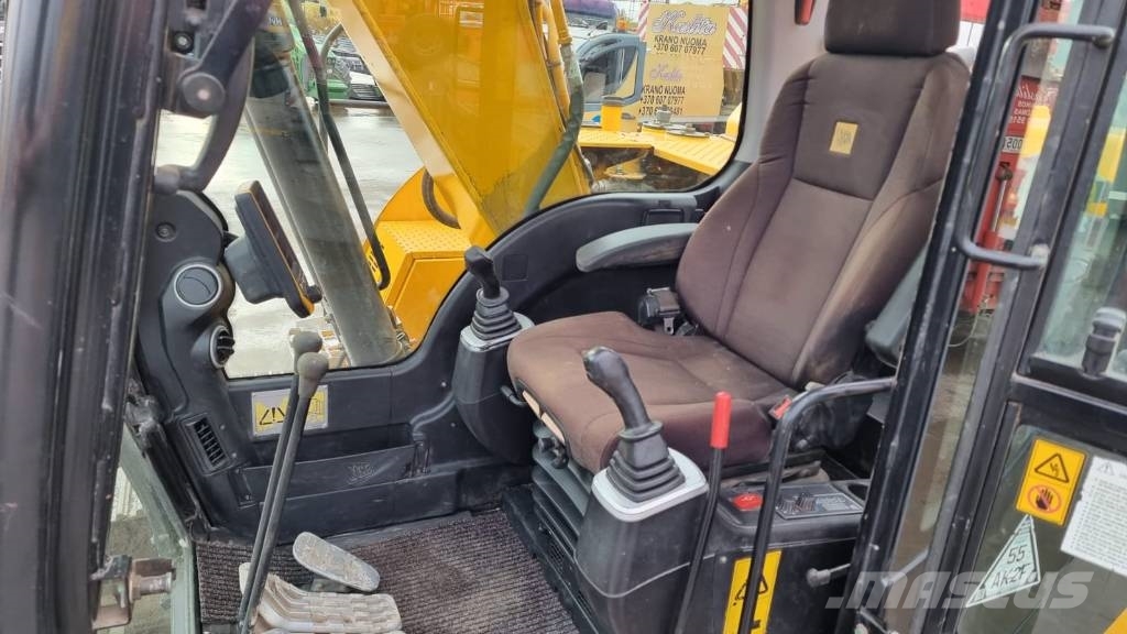 JCB JS 130 LC BOG MASTER Rupsgraafmachines