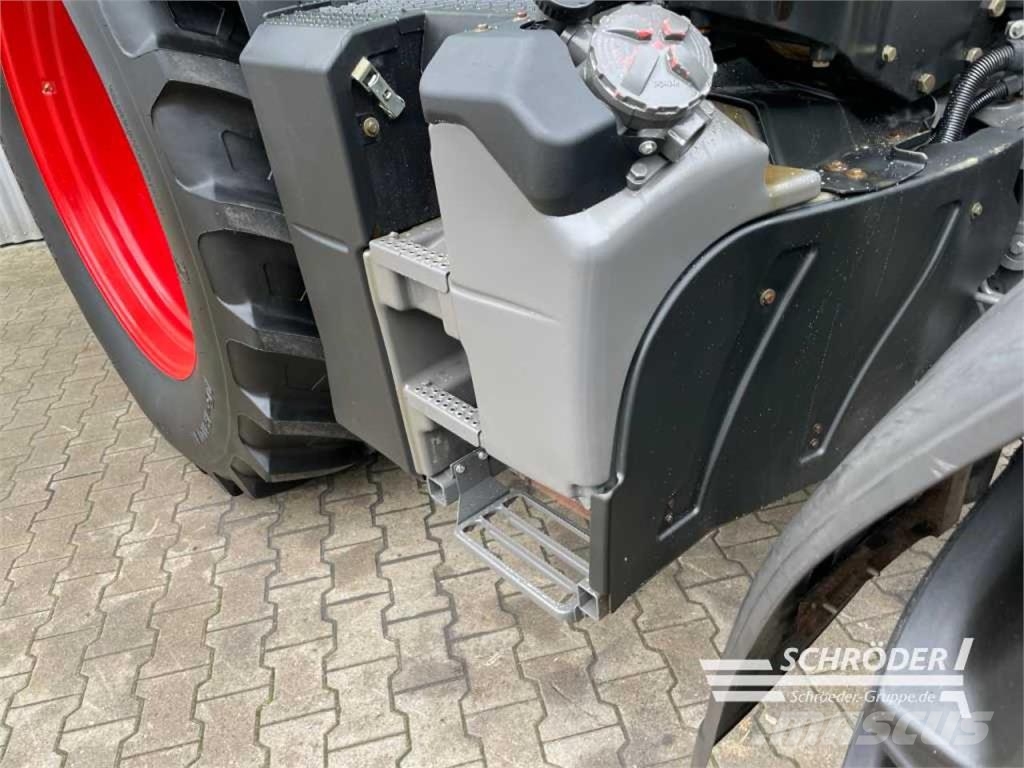 Fendt 718 VARIO S4 PROFI PLUS Traktoren