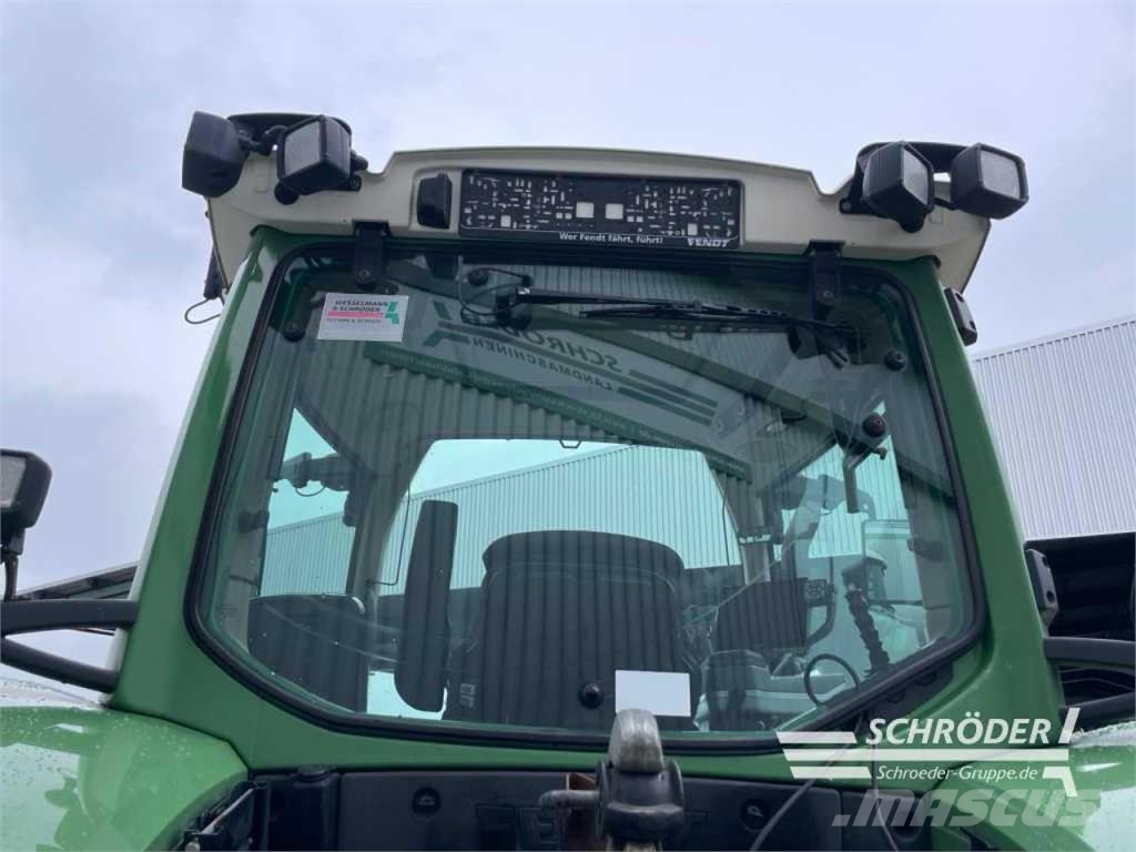 Fendt 718 VARIO S4 PROFI PLUS Traktoren