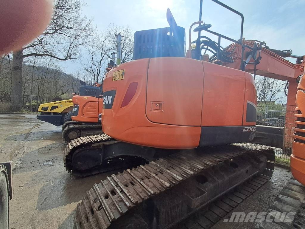 Doosan DX 235 LCR-5 Excavadoras sobre orugas