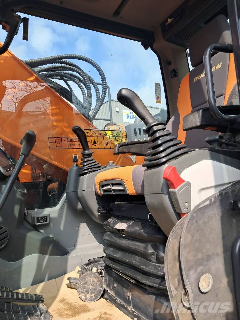 Doosan DX 235 LCR-5 Excavadoras sobre orugas