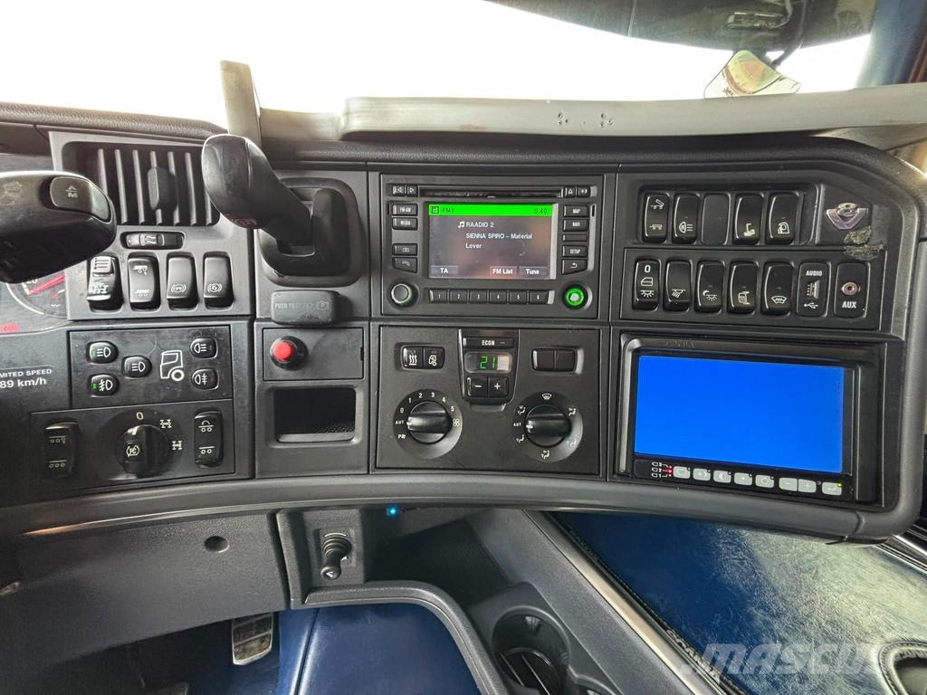 Scania R580 8x4*4 BIG AXELS / RETARDER / Smagās mašīnas ar celtni