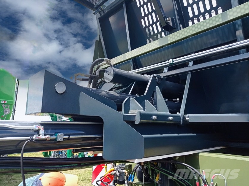 Kobzarenko TZP-22 22 m3 Rimorchi multiuso