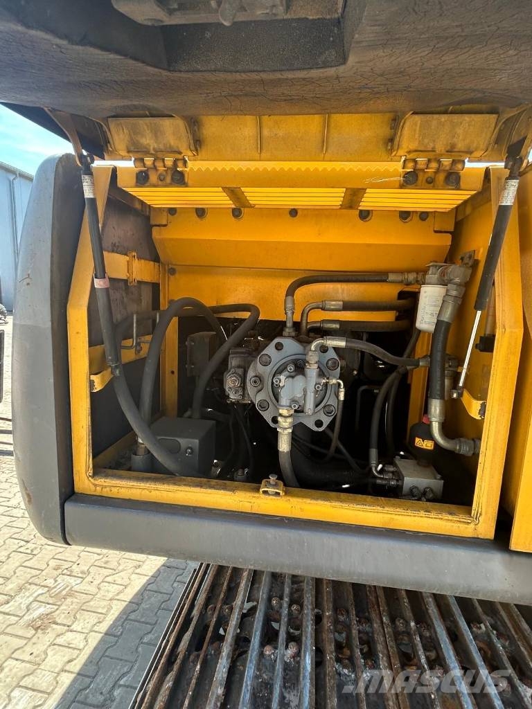 Volvo EC 210 Rupsgraafmachines