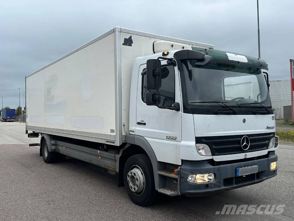 Mercedes-Benz 1222 L 4X2 Seria 4170 貨箱式卡車