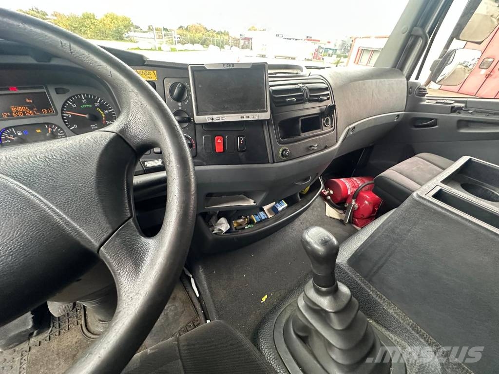 Mercedes-Benz 1222 L 4X2 Seria 4170 貨箱式卡車