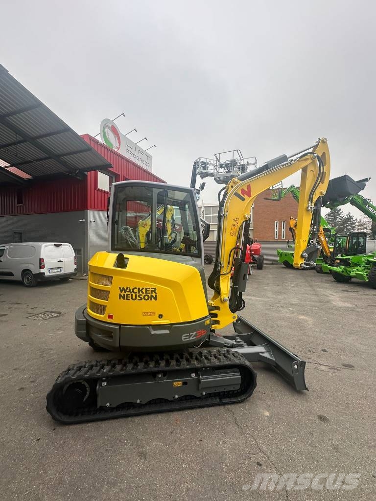 Wacker Neuson EZ 36 ミニ油圧ショベル 7t以下(ミニユンボ・ミニディガー)