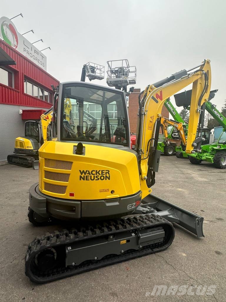 Wacker Neuson EZ 36 ミニ油圧ショベル 7t以下(ミニユンボ・ミニディガー)