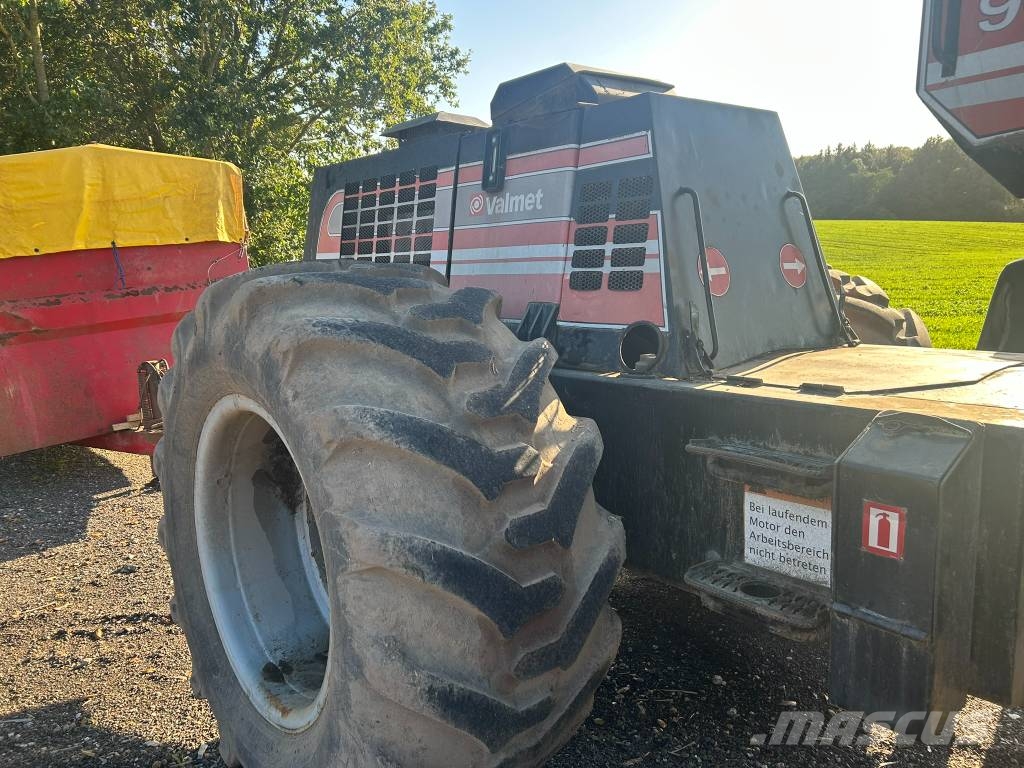 Valmet 901 Харвестеры