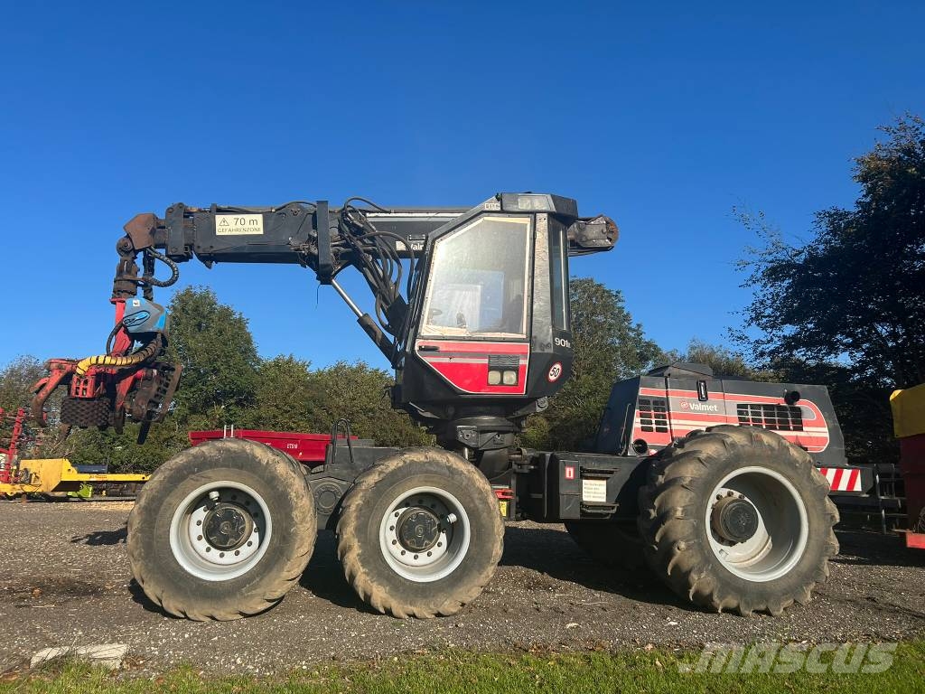 Valmet 901 Харвестеры